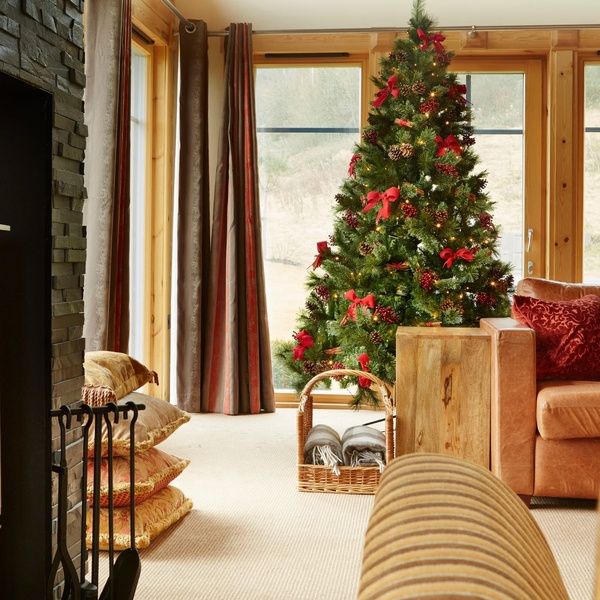 Hunter Lodge Christmas Interior