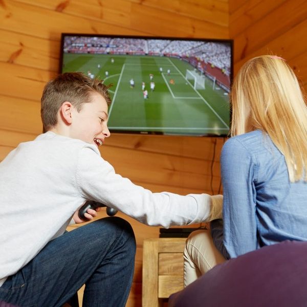 Hunter Lodges Children Playing Games