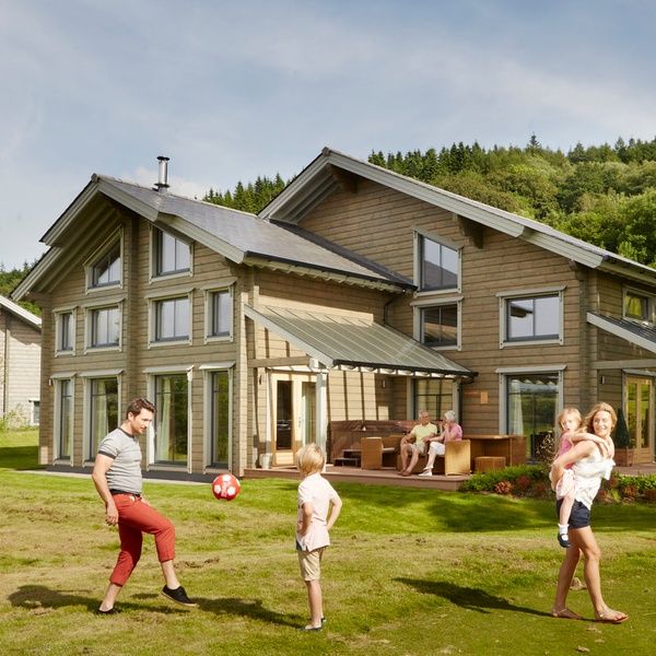 Hunter Lodge Breaks