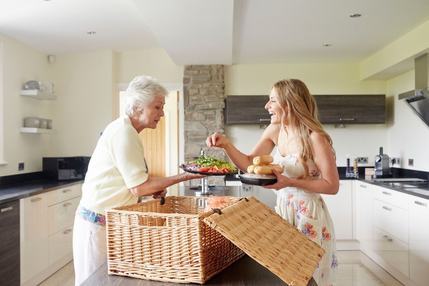 Hunter Lodge Hamper