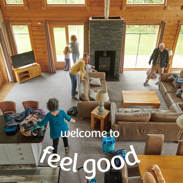 Hunter lodges with feel good logo